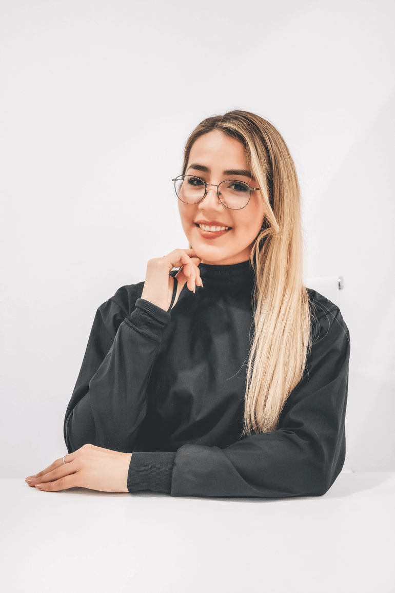 Dentista-En-Tijuana-Dra-Dalia-Galindo-Biografia-III